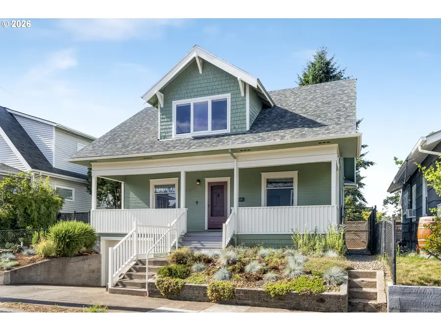 721 NE Roselawn St, Portland, OR 97211 - #2