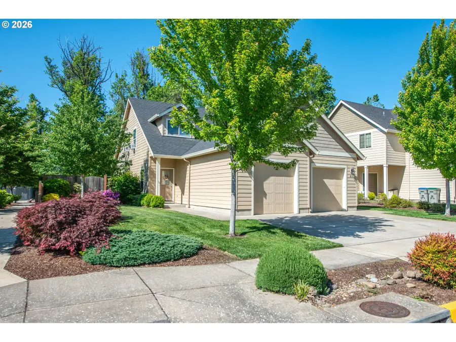 903 Howard Ave, Eugene, OR 97404 - #2