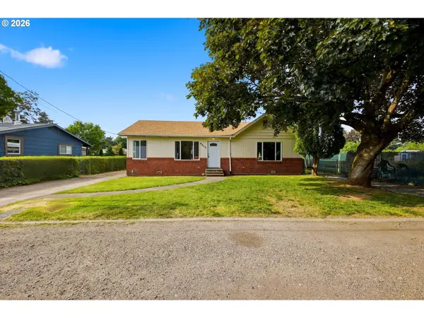 9810 NE 2nd St, Vancouver, WA 98664