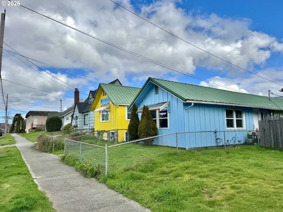 1032 S 4th St, Coos Bay, OR 97420 - #1