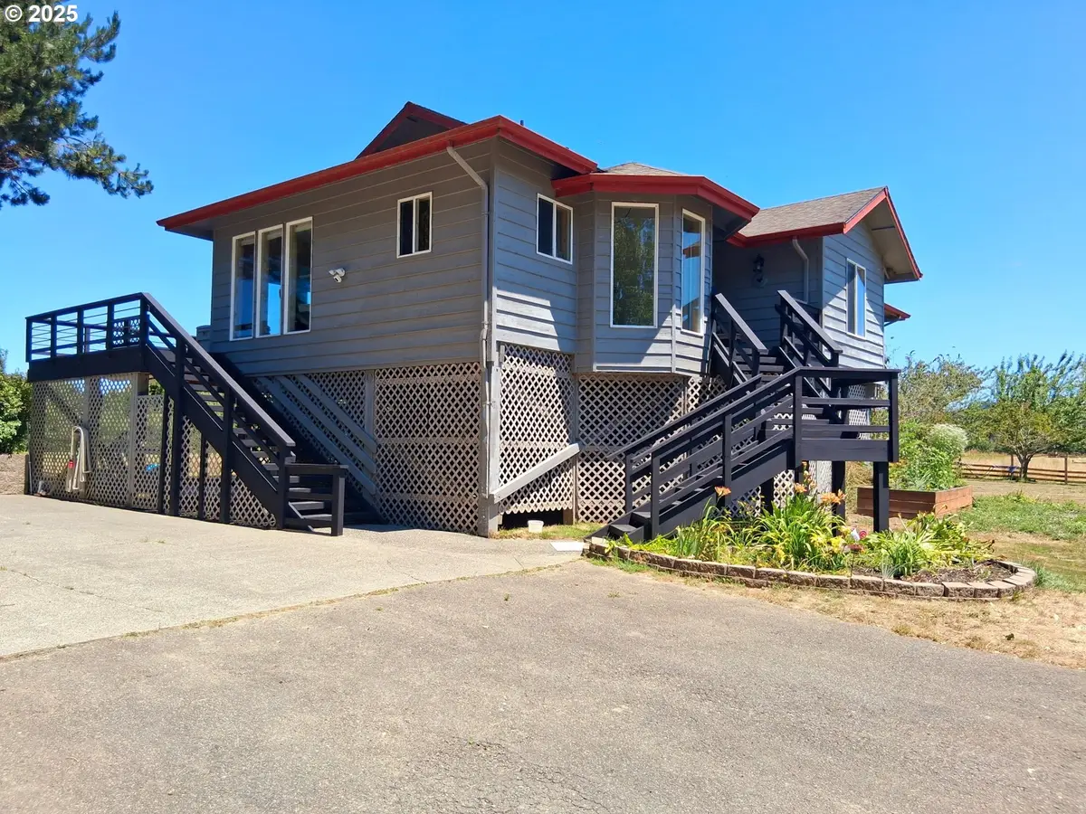 96673 Highway 42, Coquille, OR 97423 - Image #1