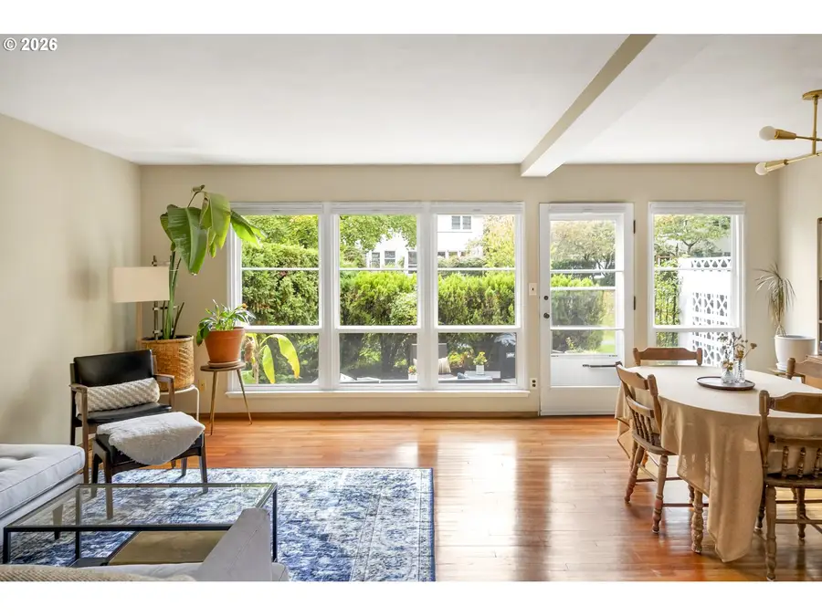 6923 NE Broadway, Portland, OR 97213 - #2