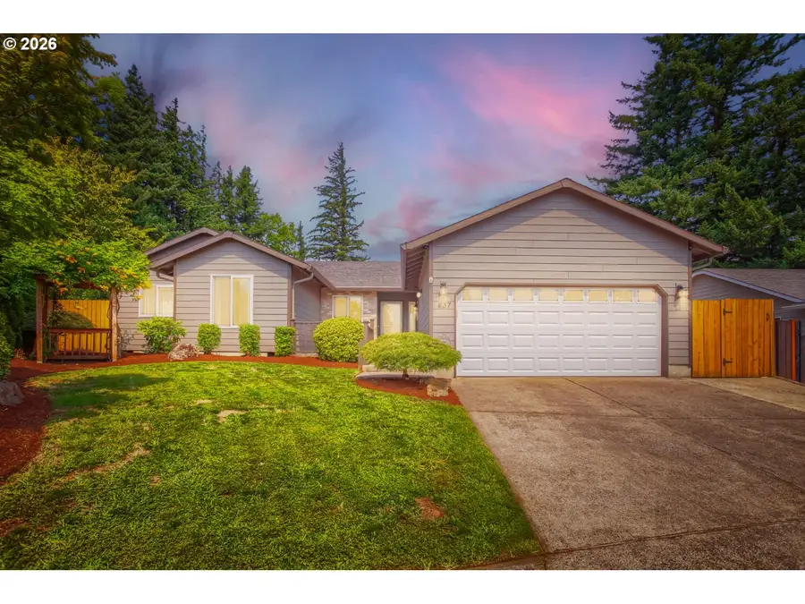 437 SW Chapman Ave, Troutdale, OR 97060 - #2