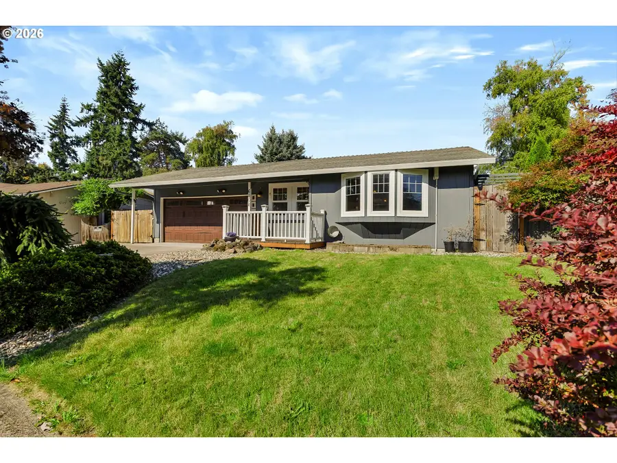 610 SE Elm St, Dundee, OR 97115 - #2