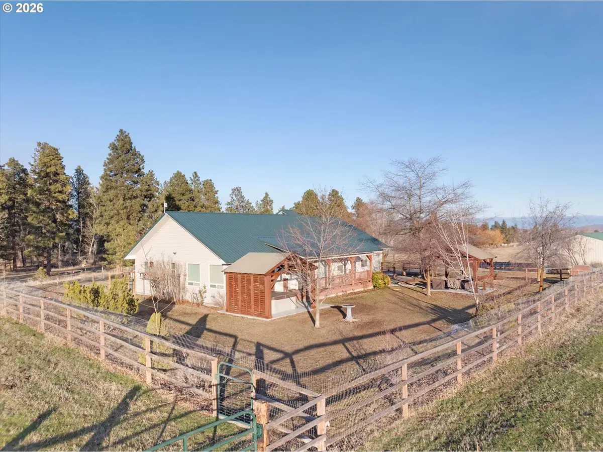 15605 Wingville Ln, Wingville Haines, OR 97814 - Image #1