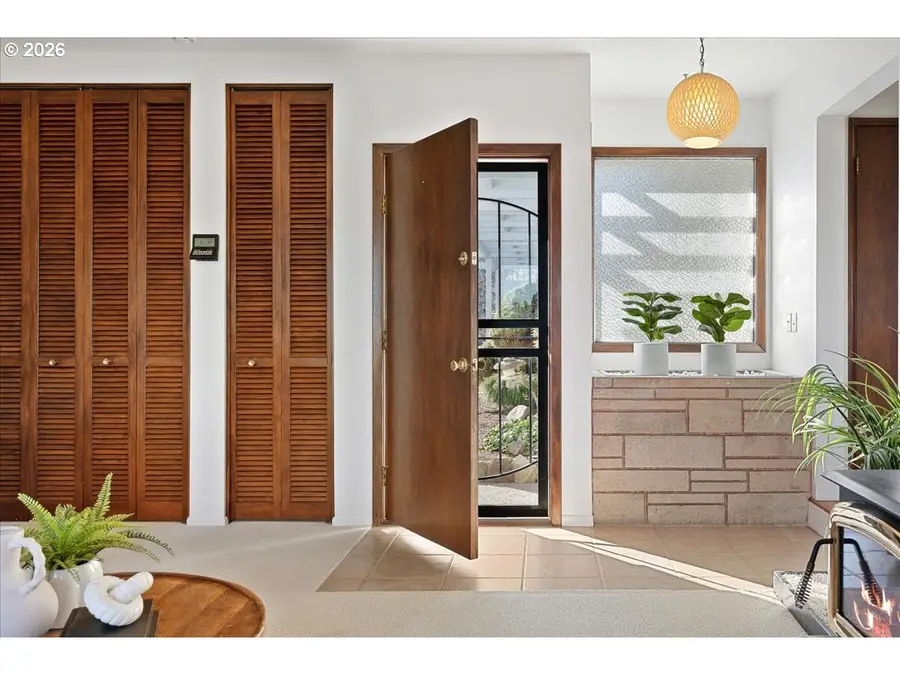 13705 NE Sacramento St, Portland, OR 97230 - Image #3