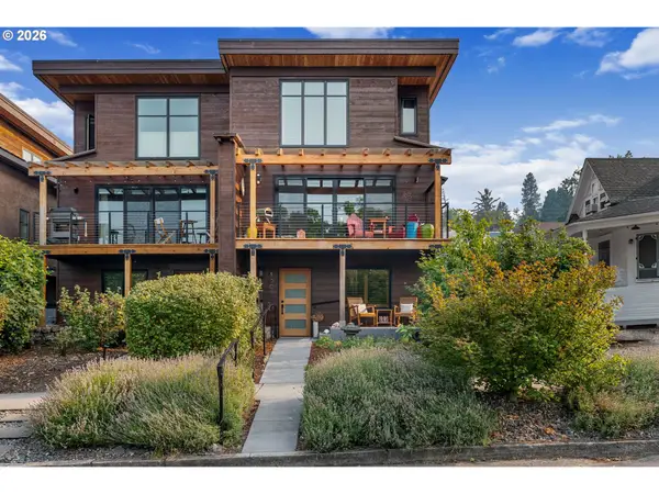1307 Columbia St, HoodRiver, OR 97031