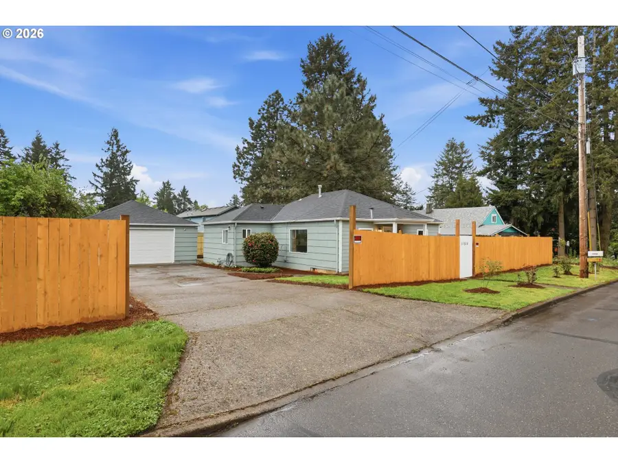 11514 SE Alder St, Portland, OR 97216 - #3