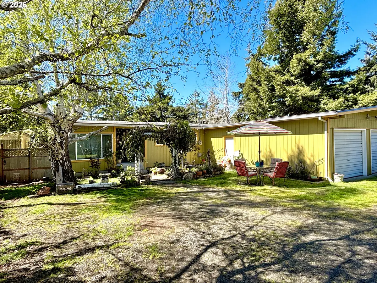 465 N 8th St, Lakeside, OR 97449 - #1