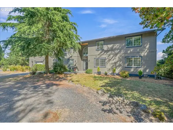 56078 Century Dr, Warren, OR 97053