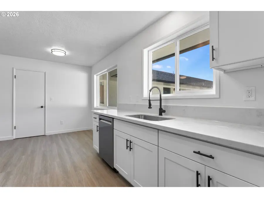 1904 SE 80th Ave, Portland, OR 97215 - #3