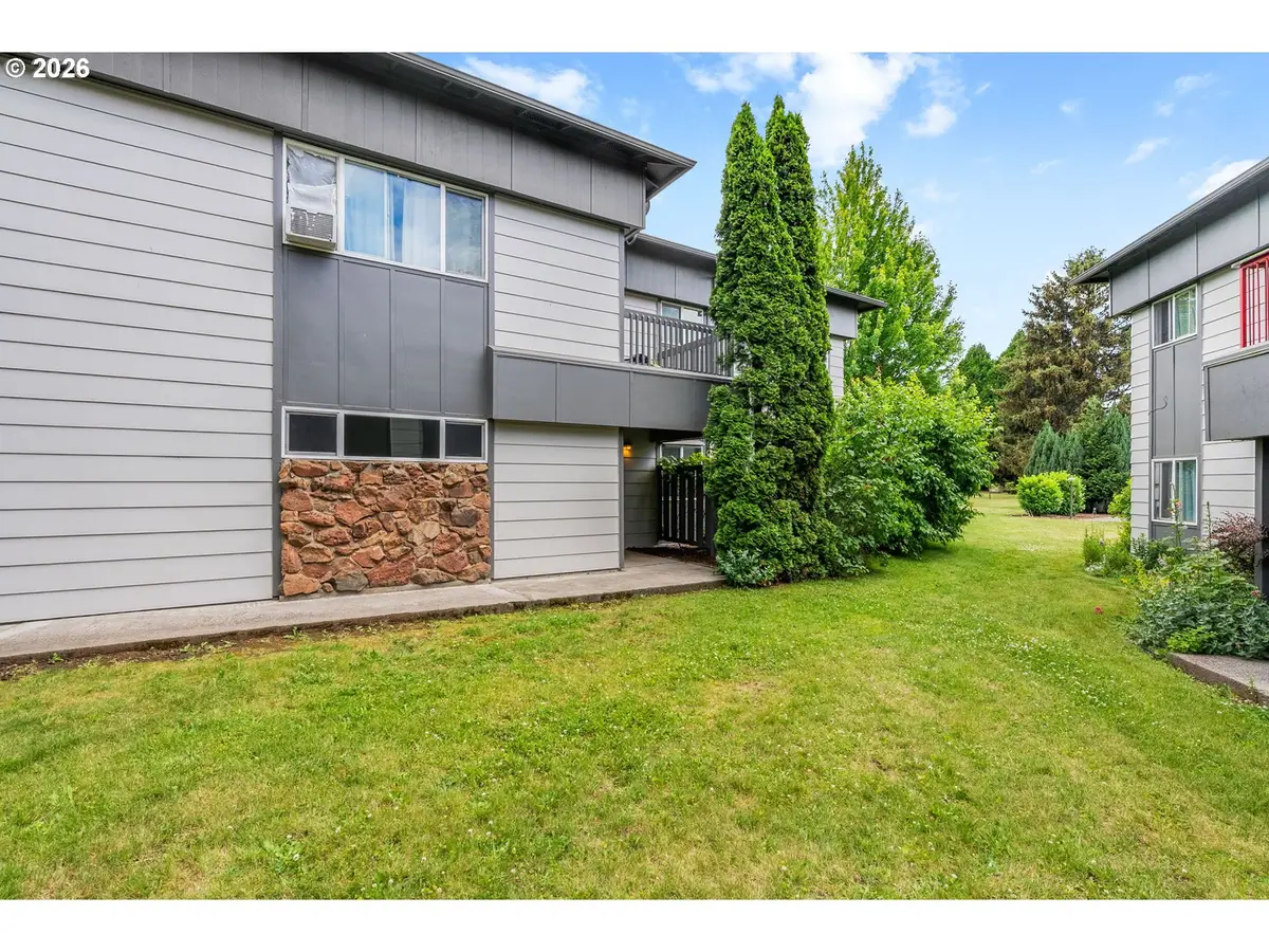917 Pacific Ave #6, Hood River, OR 97031 - #1