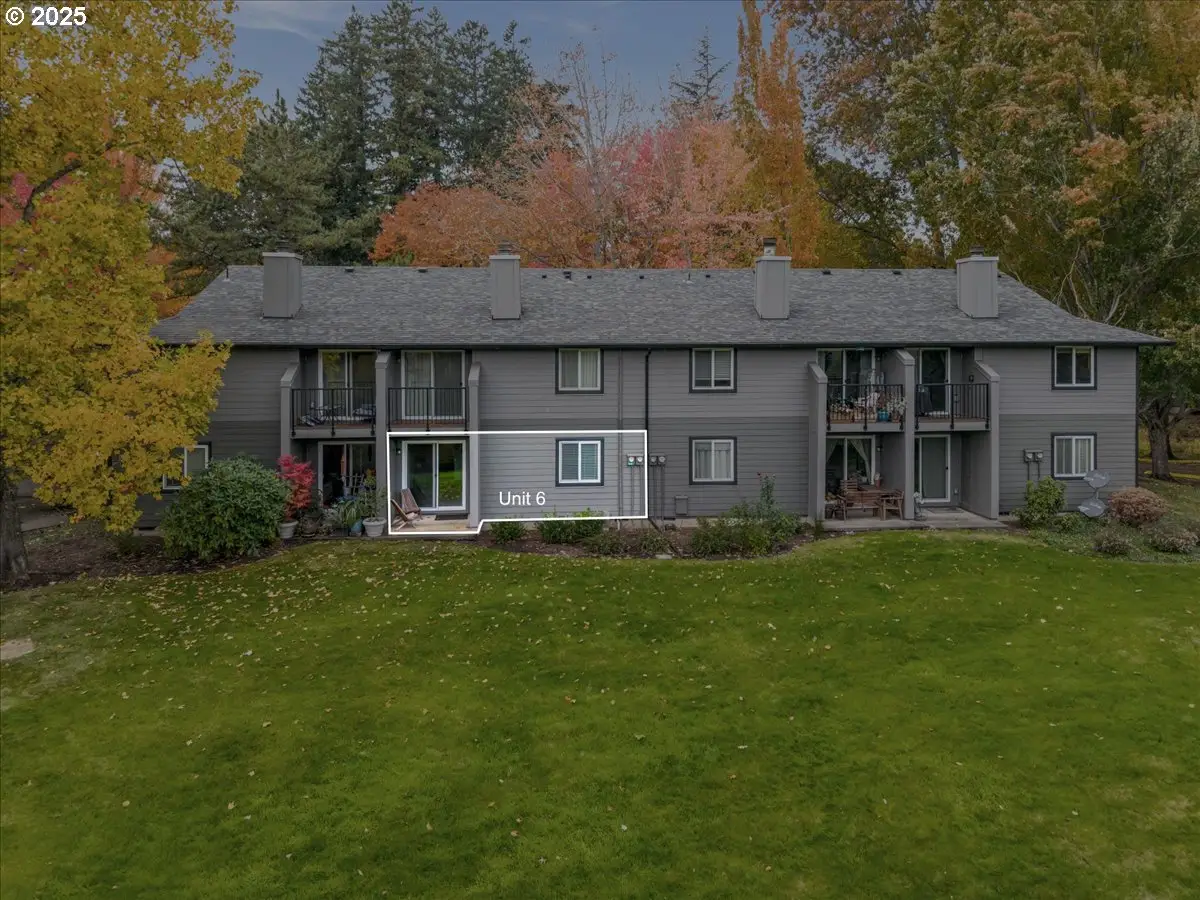 12612 NW Barnes Rd #6, Portland, OR 97210 - Image #1