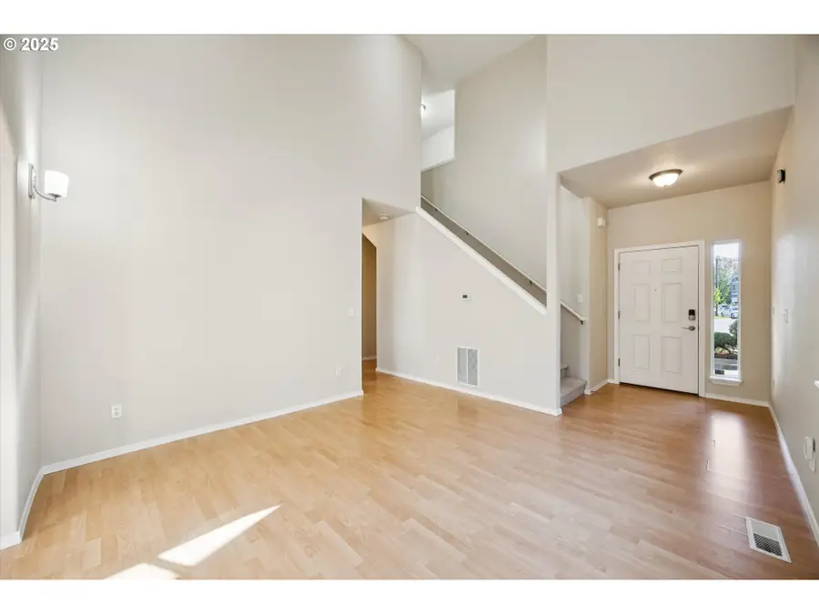 17723 SW Falling Leaf Ct, Beaverton, OR 97003 - Image #3