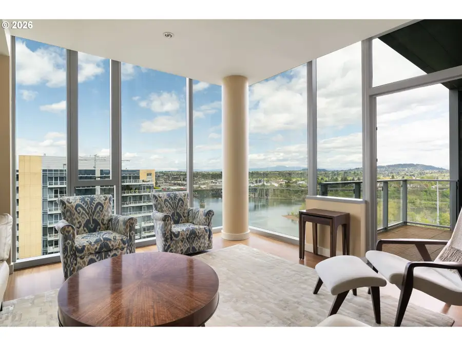 841 S Gaines St #2104, Portland, OR 97239 - #3