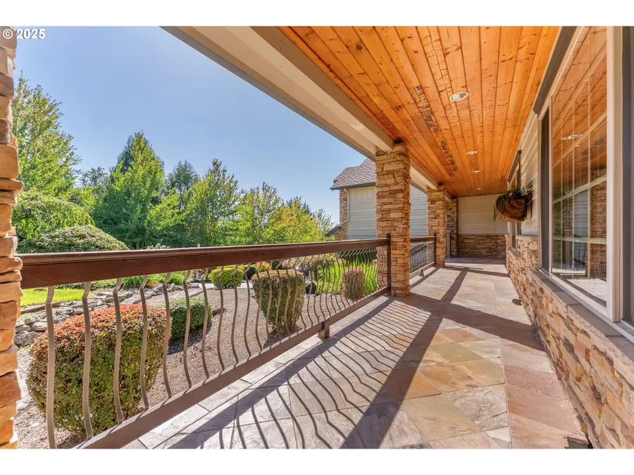 6145 SW Sweetbriar Ct, Portland, OR 97221 - Image #3