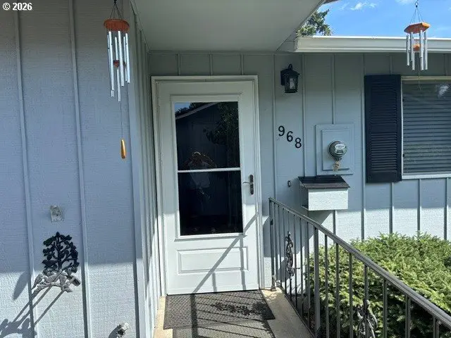 968 W L Street, Springfield, OR 97477 - #3