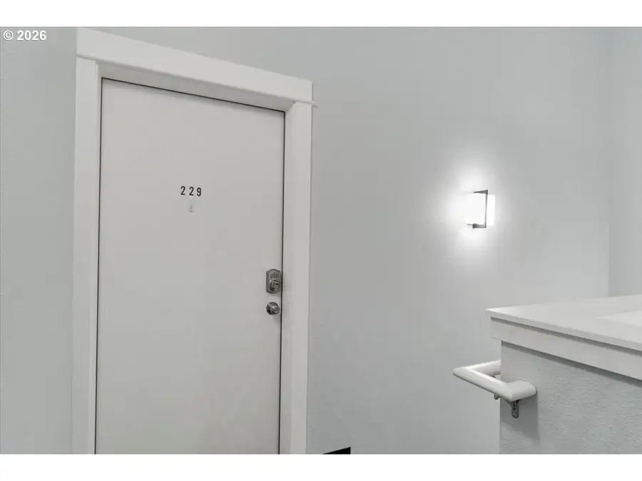 229 Commercial St Ne, Salem, OR 97301 - #3