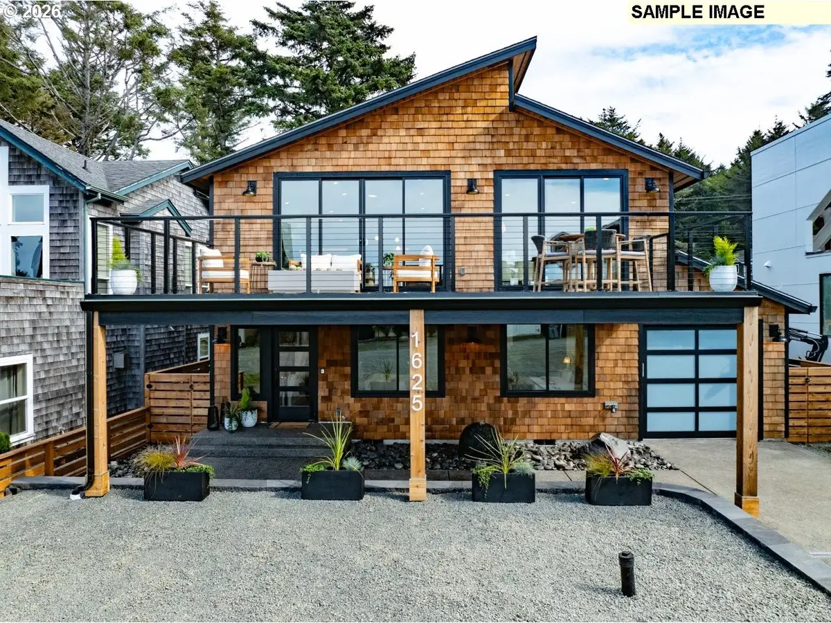 223 W Kenai St, Cannon Beach, OR 97110 - #1