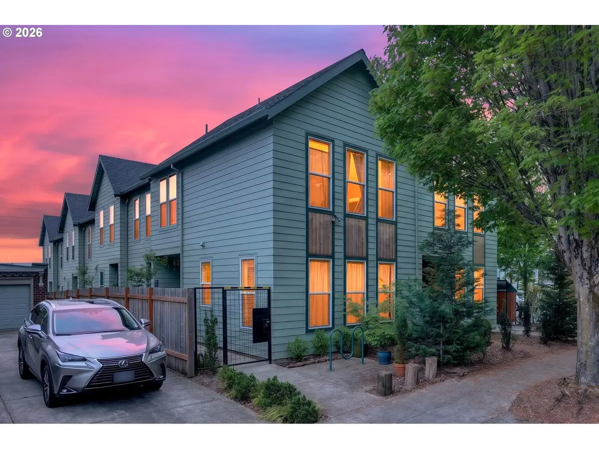 5322 SE Milwaukie Ave, Portland, OR 97202 - #1