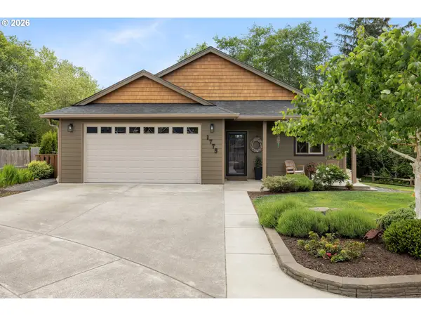 1775 Pacific Ridge Ln, Hammond, OR 97121