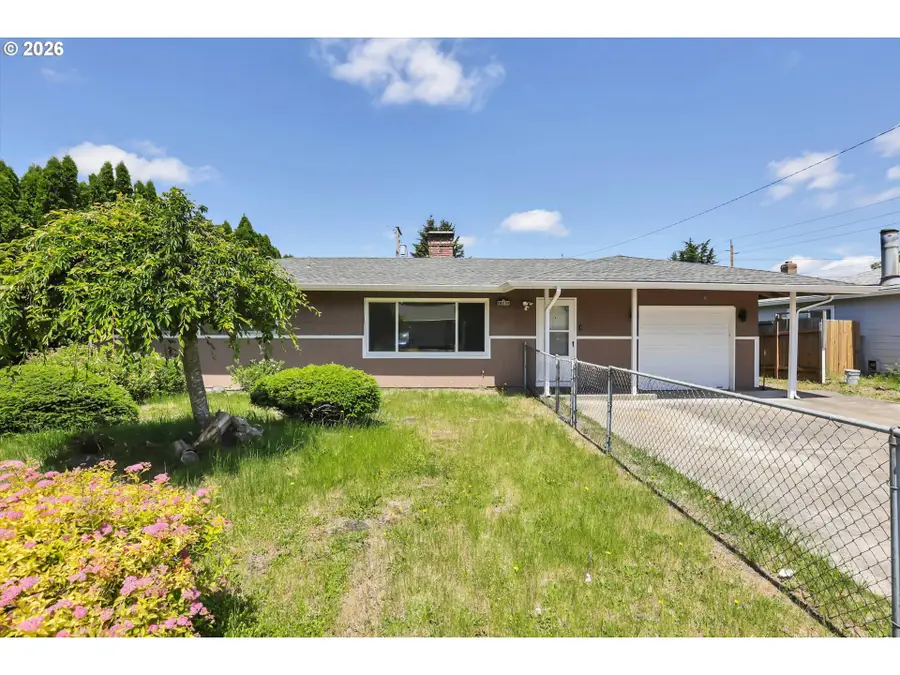 18135 SE Lincoln St, Portland, OR 97233 - #3
