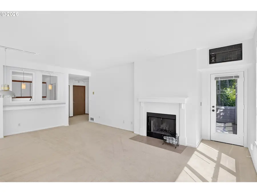1710 S Harbor Way #C-307, Portland, OR 97201 - #2