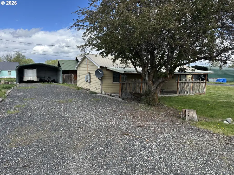 215 B Ave, Seneca, OR 97873 - #2