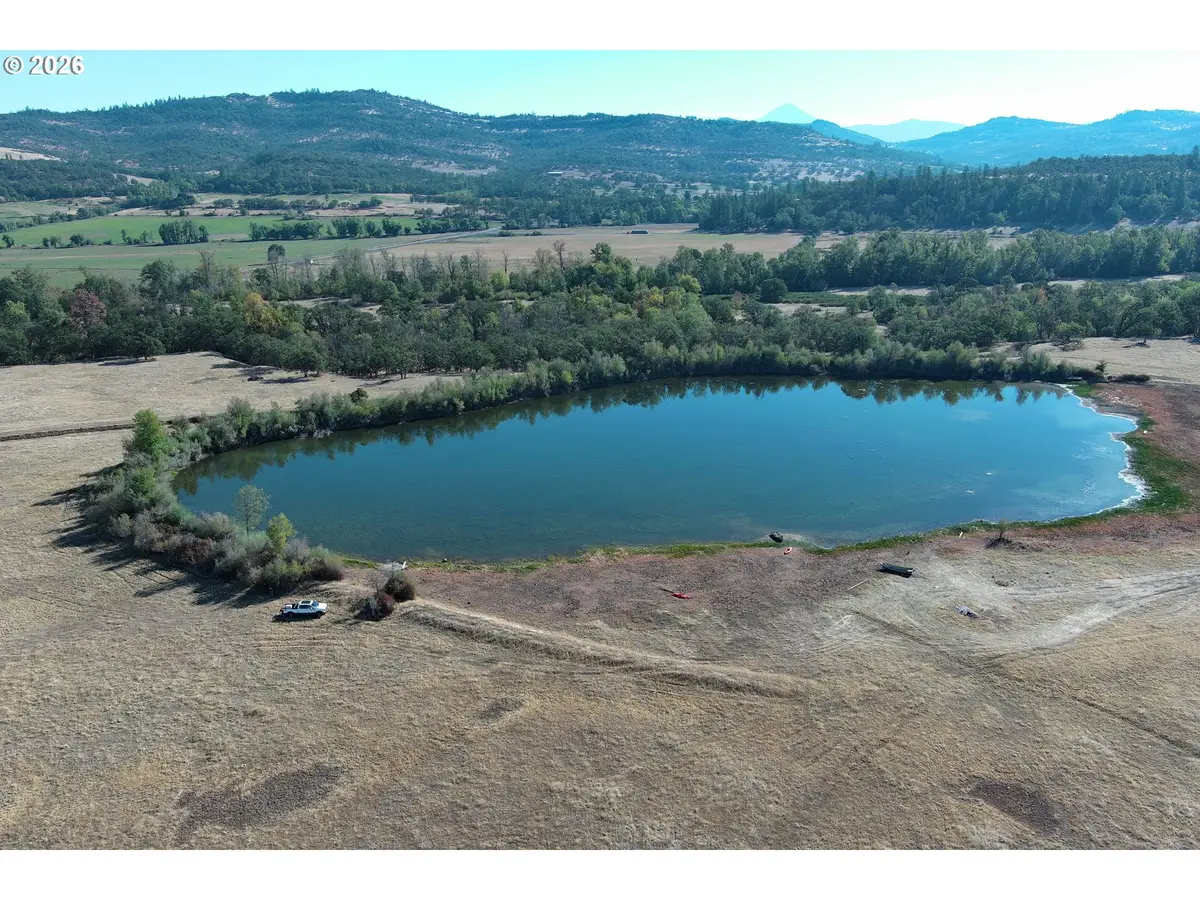 1631 E Antelope Rd, Eagle Point, OR 97524 - #1