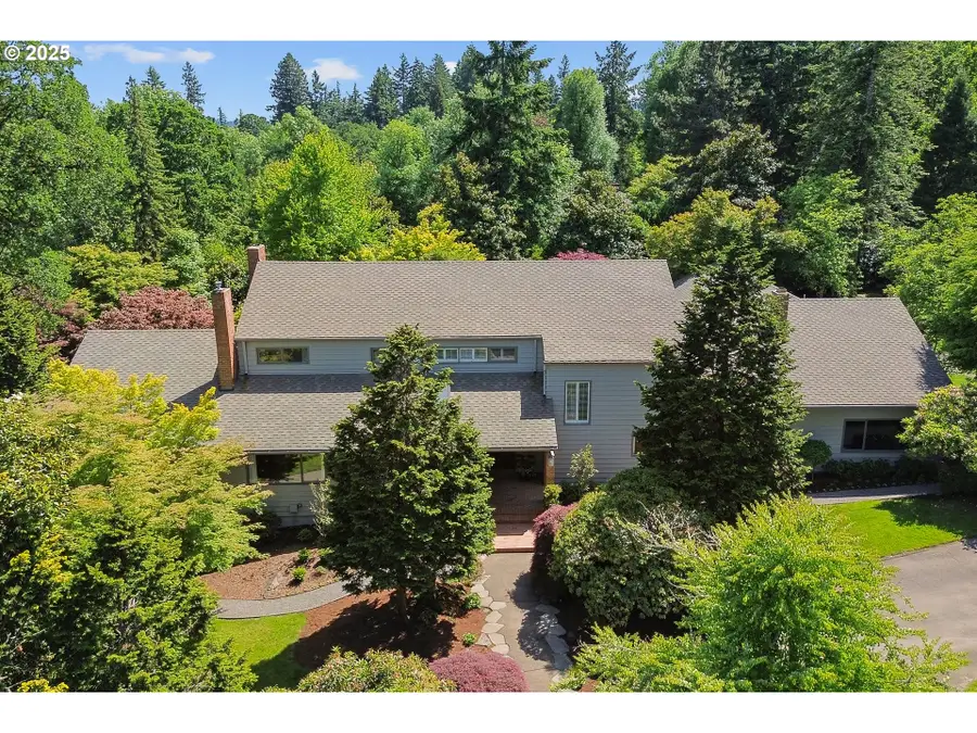 1890 S Greenwood Rd, Portland, OR 97219 - Image #2