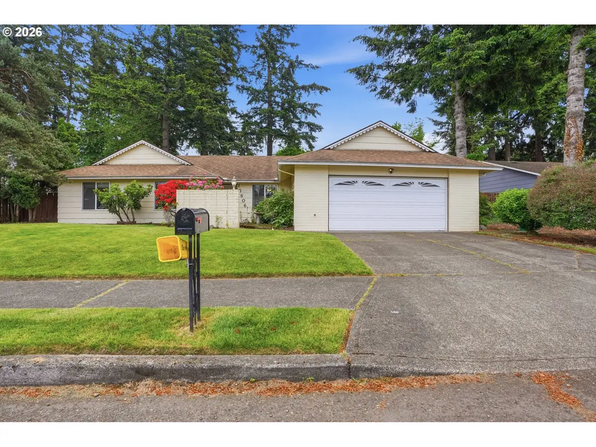 15606 SE Clinton Ct, Portland, OR 97236 - #1