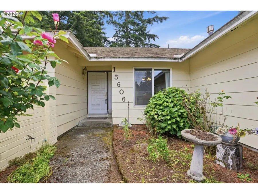 15606 SE Clinton Ct, Portland, OR 97236 - #2