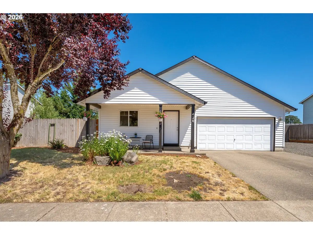 225 W Washington St, Carlton, OR 97111 - #1