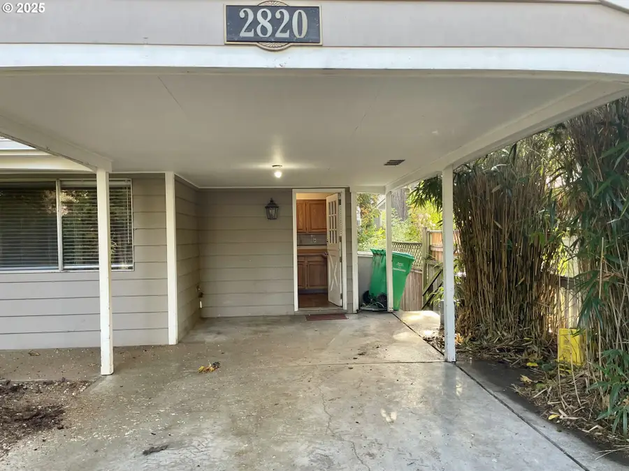 2820 SW Nevada Ct, Portland, OR 97219 - Image #2