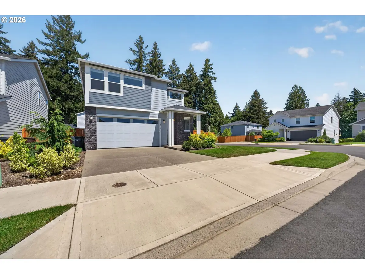 1534 NE 12th Pl, Canby, OR 97013 - #1