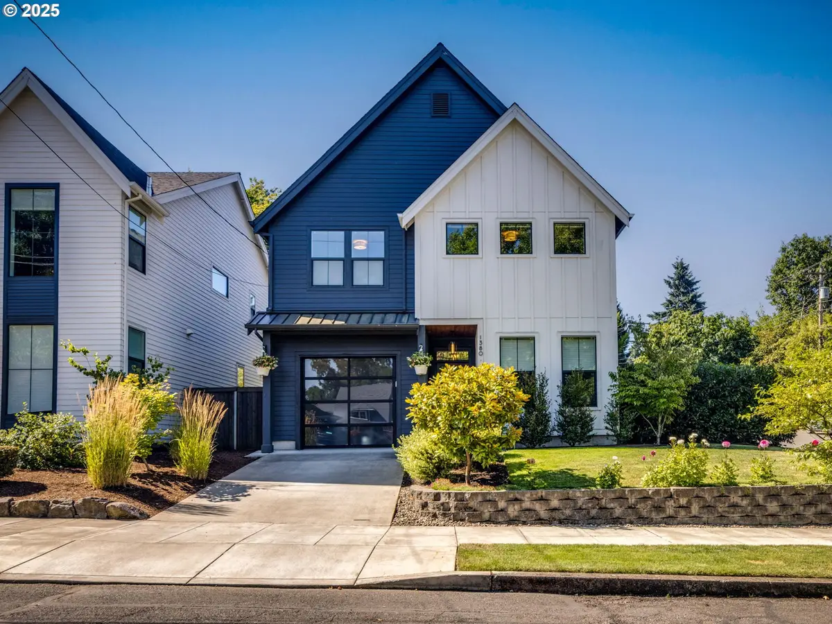 1380 SW Carson St, Portland, OR 97219 - Image #1