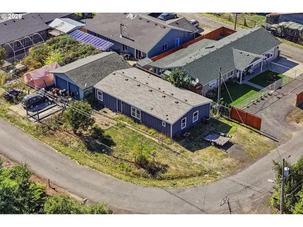 619 2nd St, Dayton, OR 97114