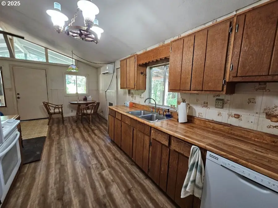 82168 Hanna Rd, Dexter, OR 97431 - Image #3