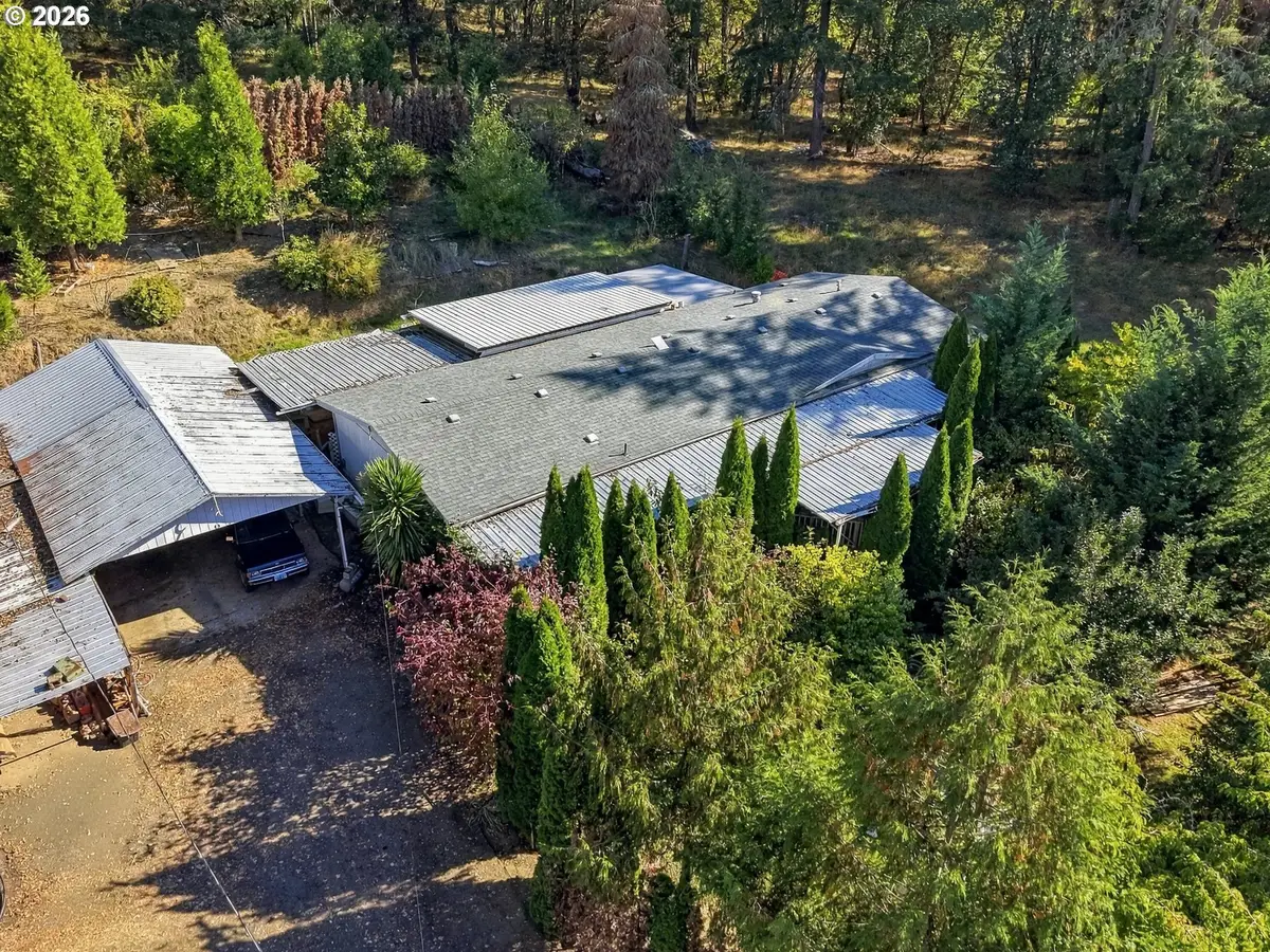 911 Cleveland Hill Rd, Roseburg, OR 97471 - #1
