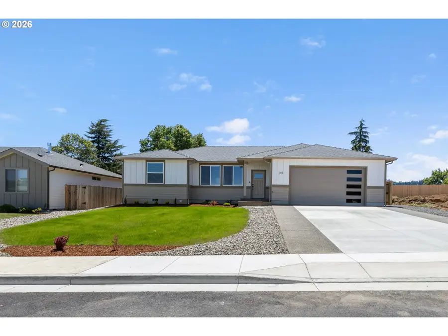 265 SE Logan St, Winston, OR 97496 - #2