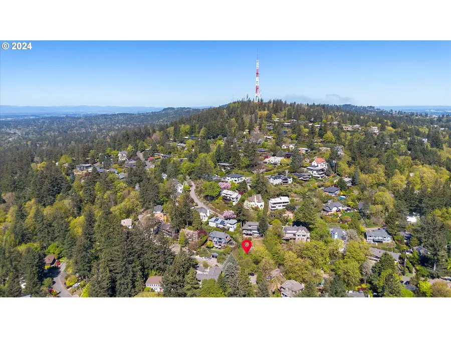 SW Westwood Ct, Portland, OR 97239 - Image #2