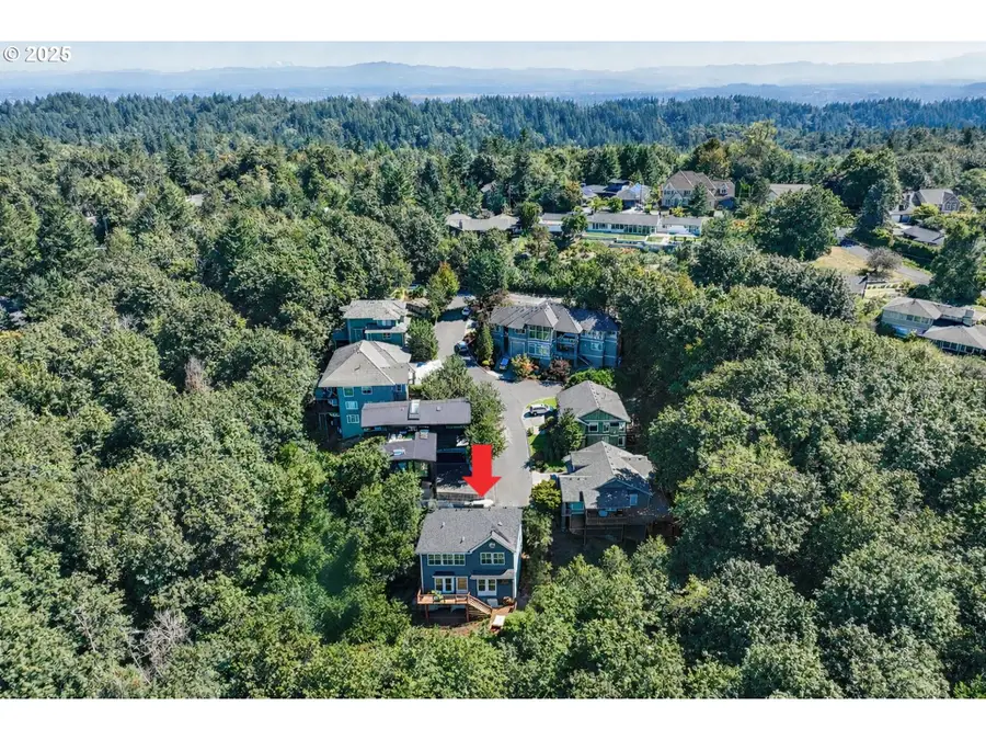 8049 NW Prominence Ct, Portland West, OR 97229 - Image #2