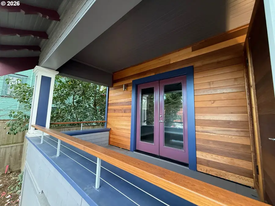 2422 NE Glisan, Portland, OR 97232 - #3