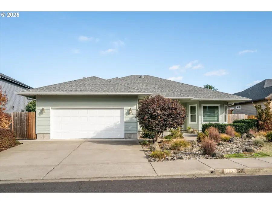 1176 Unity Dr, Junction City, OR 97448 - Image #2