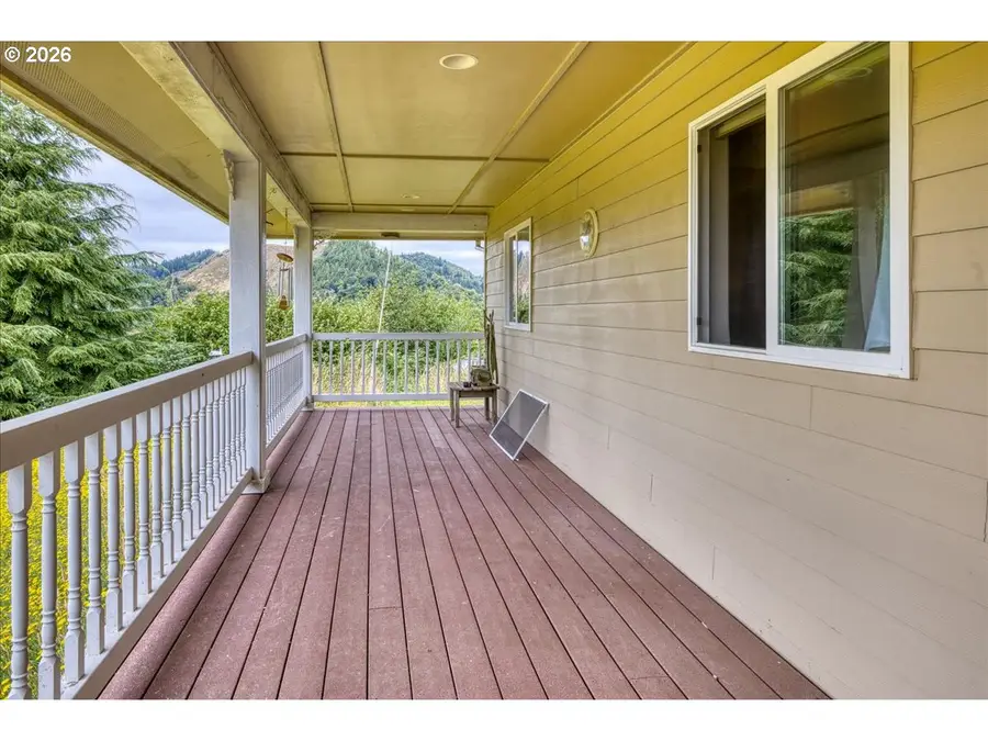 25905 Bixby Rd, Beaver, OR 97108 - #3
