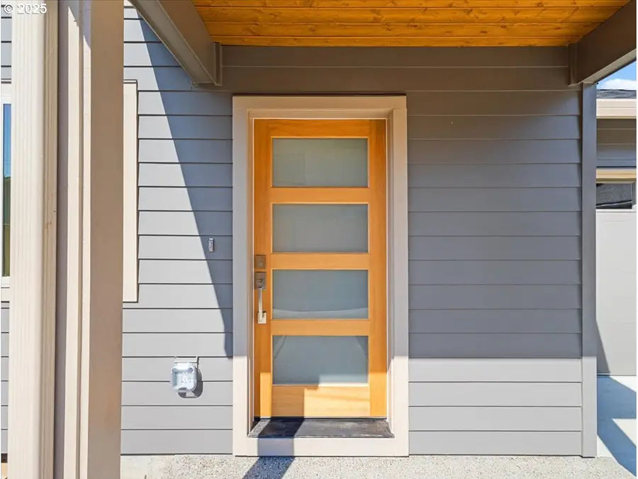 3815 SE 76th Ave #B, Portland, OR 97206 - Image #3