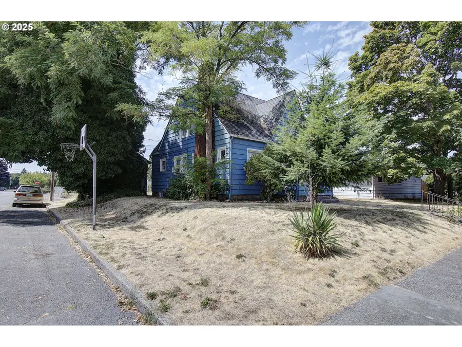 608 E 38th St, Vancouver, WA 98663 - Image #2