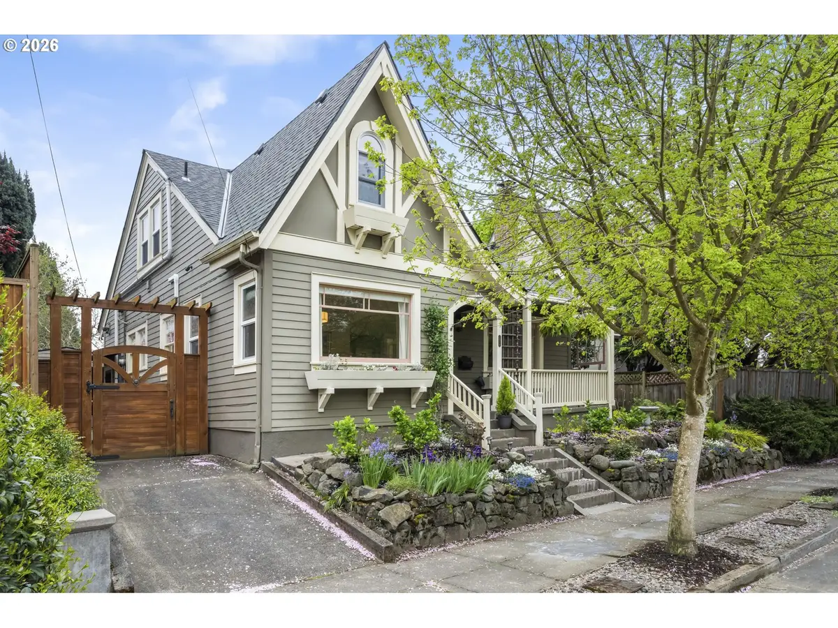 1916 NE 28th Ave, Portland, OR 97212 - #1