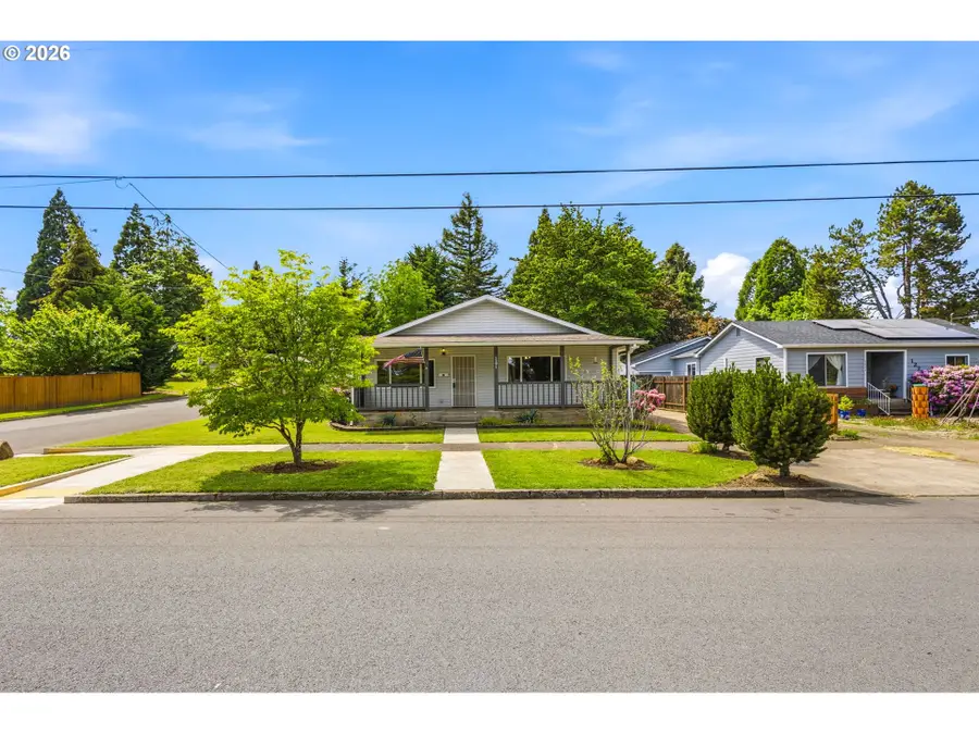 1291 SW Hayter St, Dallas, OR 97338 - #2