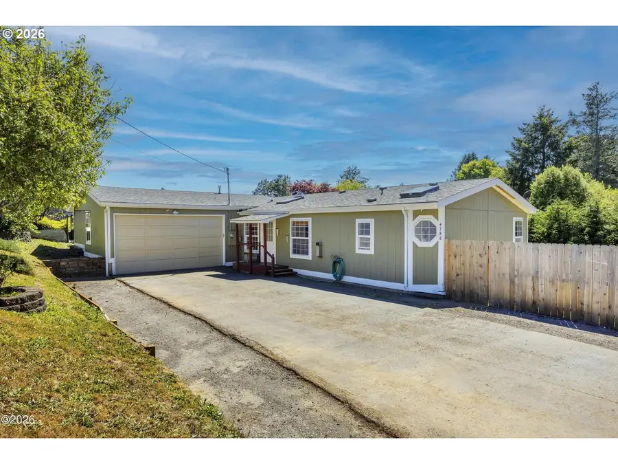 4788 NE Neotsu Dr, Neotsu, OR 97364 - #3